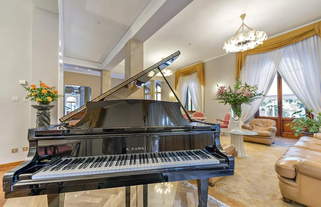 Hotel Astoria-1