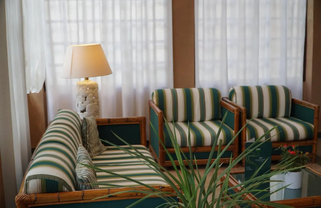 Hotel President-1